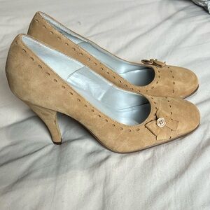 Sam & Libby Tan Suede Betty Heels Size 8M